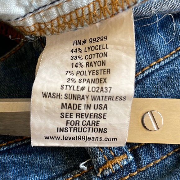 Level 99 Mid Rise Lily Roll-Up Crop Jean - Picture 6 of 11